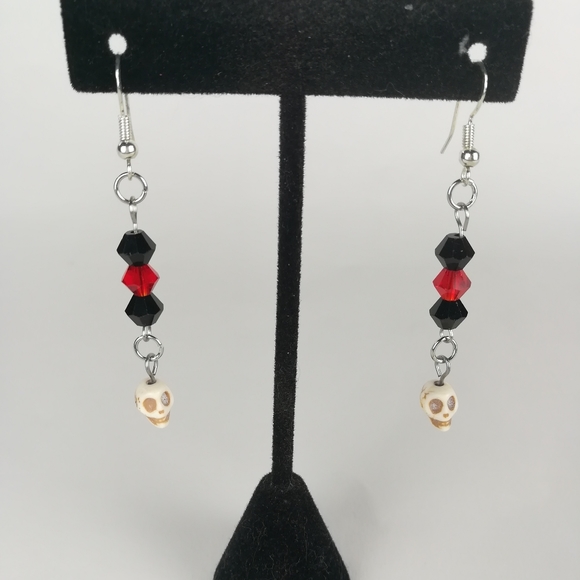 Hand Crafted Jewelry - Skull earrings red & black faceted glass beads goth halloween creepy